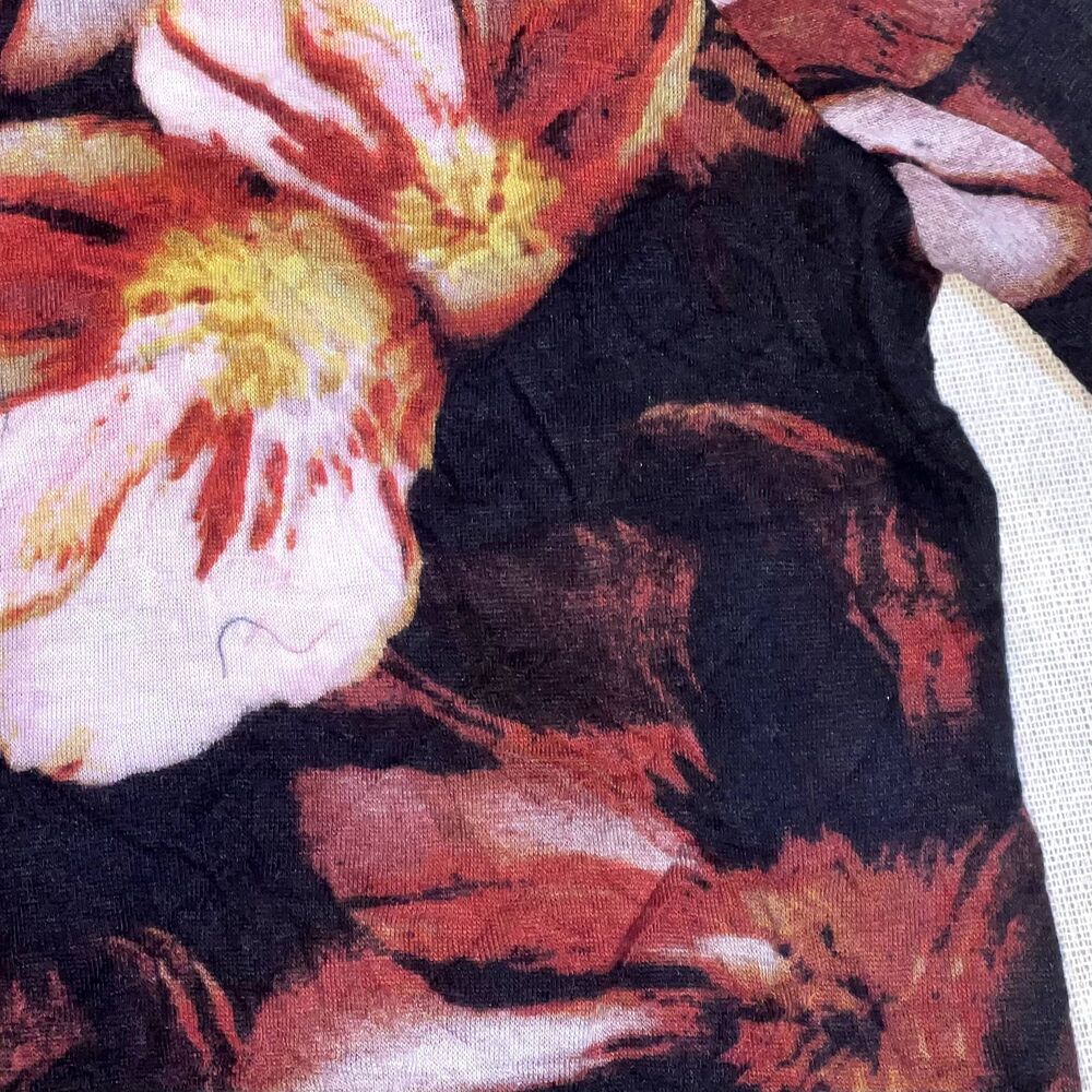 Simply Vera Vera Wang | Crinkle Watercolor Floral Long Sleeve Top | PXL - Picture 8 of 9